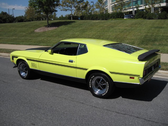 Ford-Mustang-mach-1-1972-3